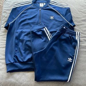 Adidas original tracksuit set (navy blue)